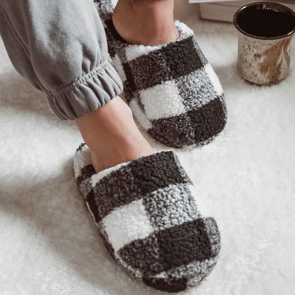 NEW! MUK LUKS Black White Buffalo Plaid Check Slip On Slippers Checked Cozy Soft - Picture 1 of 3